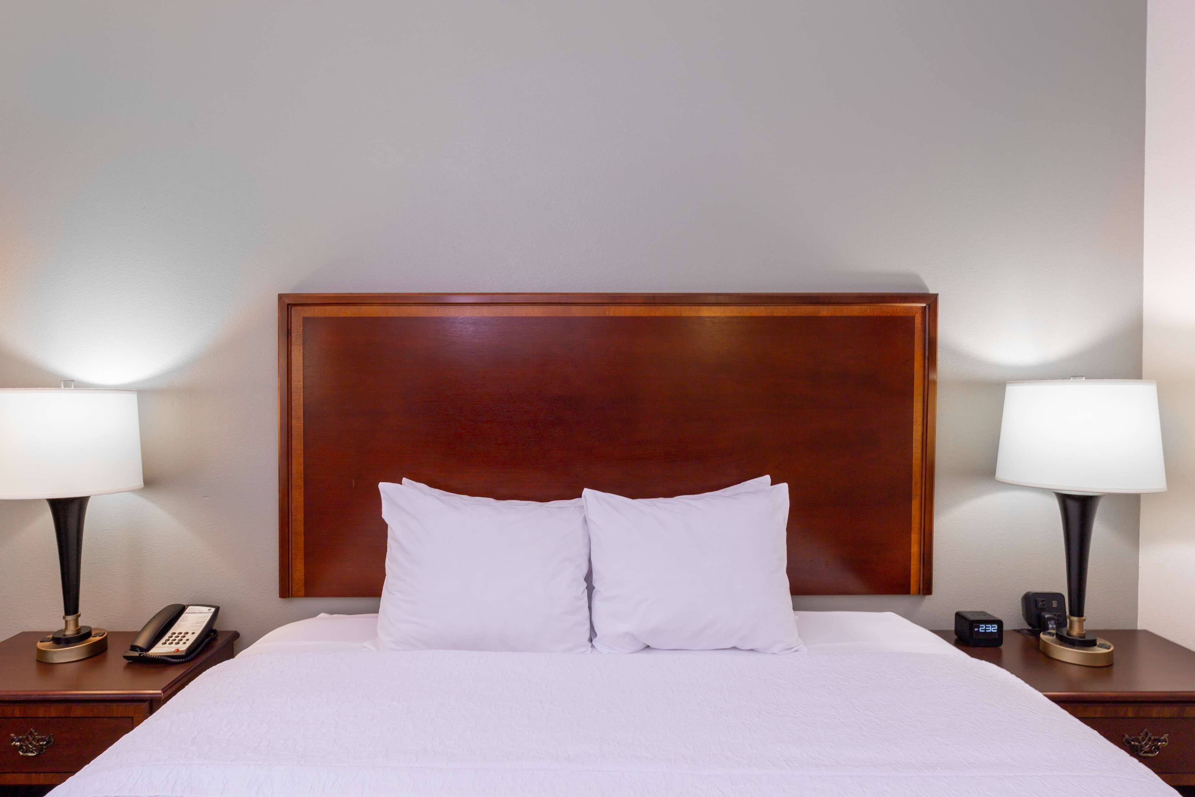 room, 1 king bed, accessible, non smoking | in-room safe, desk, iron/ironing board, free cots/infant beds