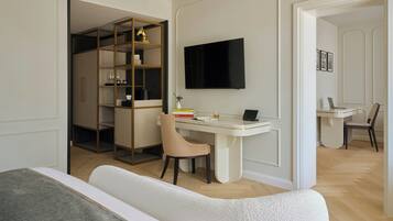 In-room safe, desk, laptop workspace, blackout curtains