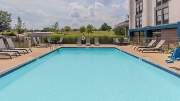 Seasonal outdoor pool