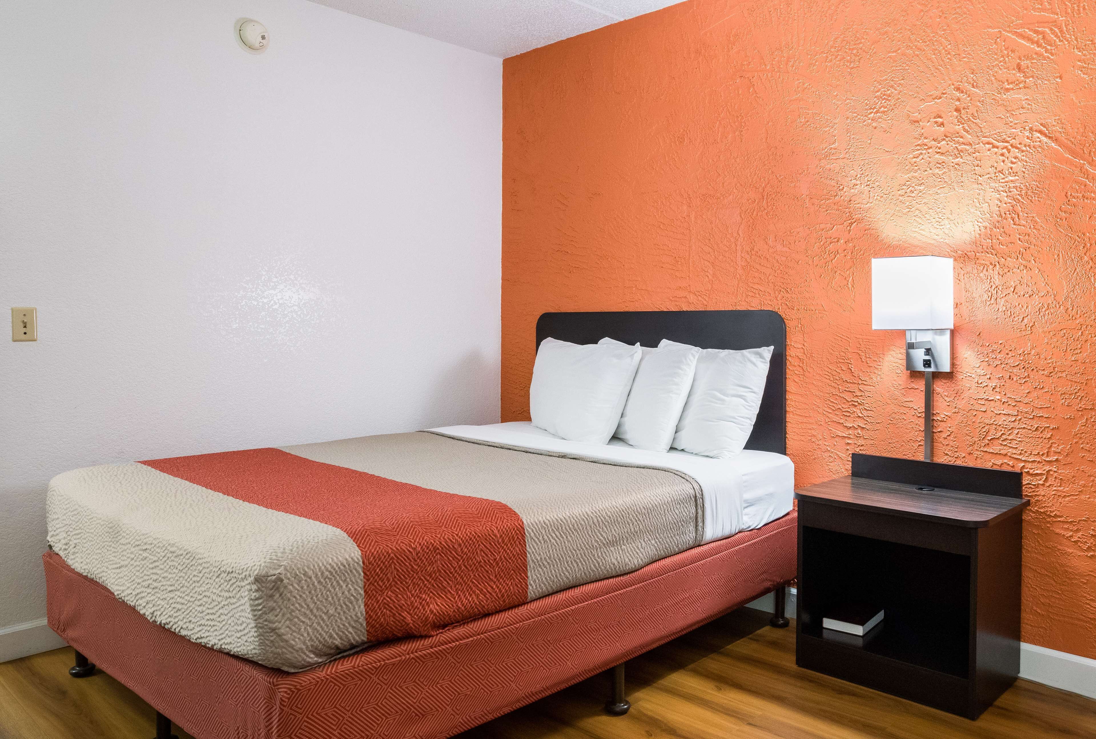 Photo - Motel 6-Prospect Heights, IL