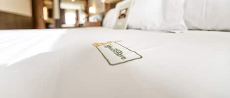 Single Room (with parking) | 2 bilik tidur, bar mini, peti besi dalam bilik, meja