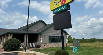 Super 8 by Wyndham Sturtevant/Racine