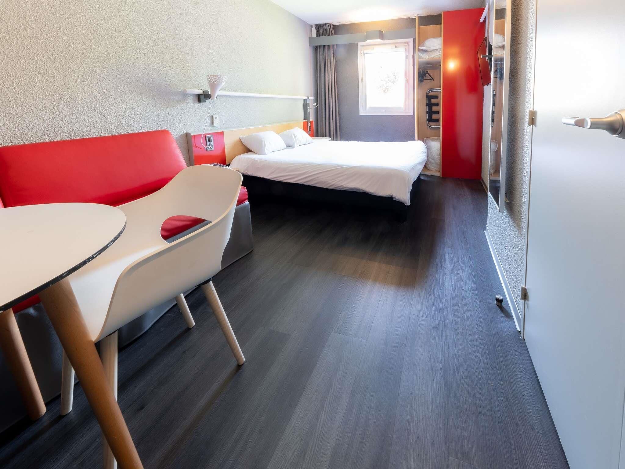 Desk, soundproofing, iron/ironing board, rollaway beds