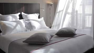 Ropa de cama de alta calidad y camas con pillow-top
