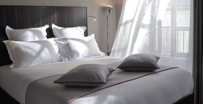 Premium bedding, pillowtop beds, free minibar, in-room safe