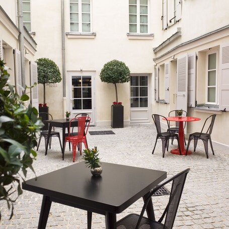 Hotel Saint Dominique - Image 18