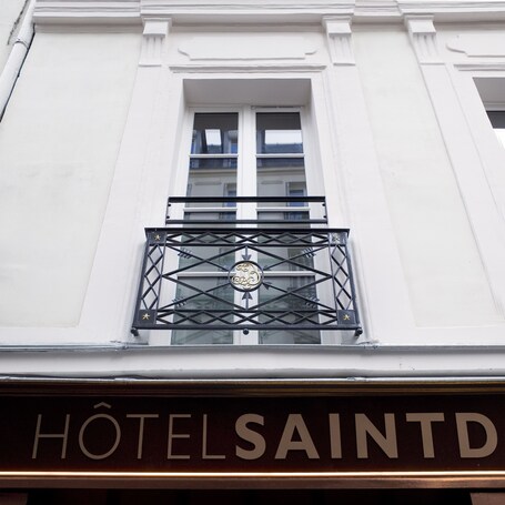 Hotel Saint Dominique - Image 9