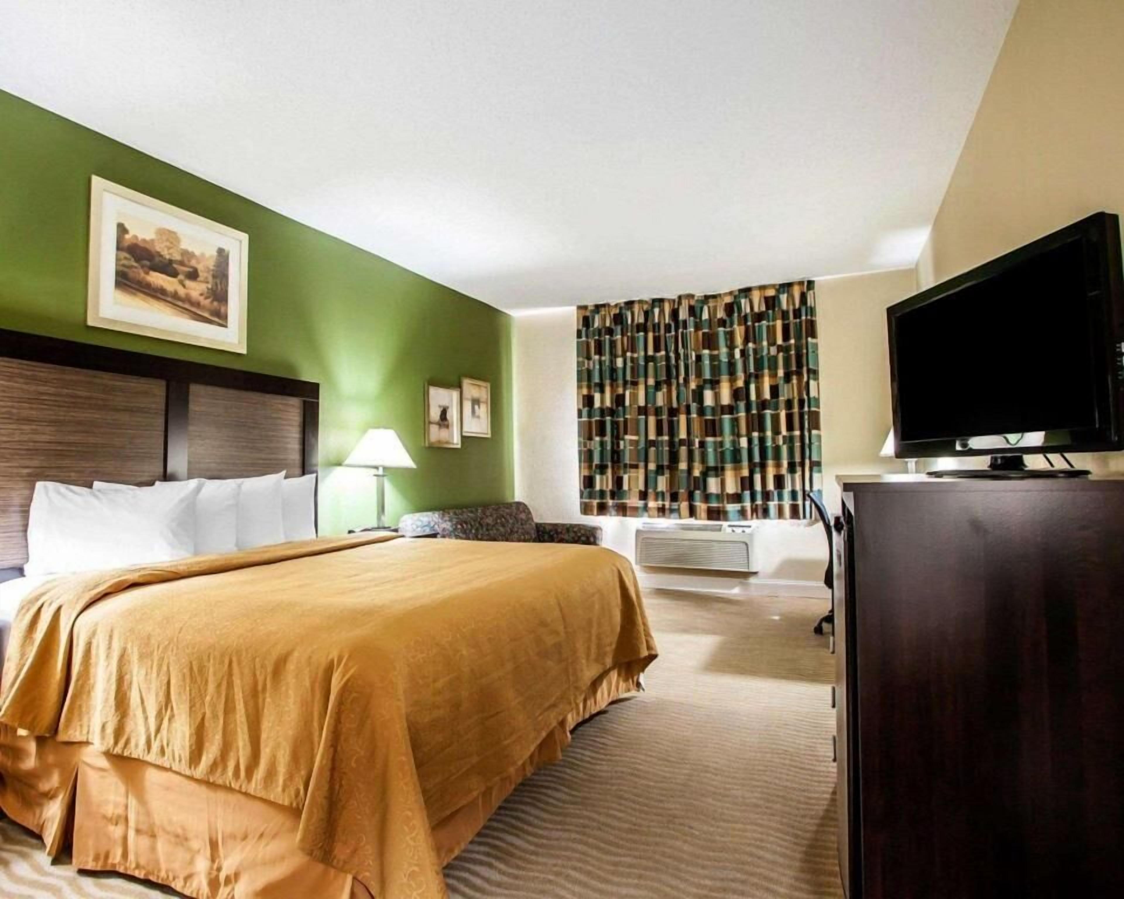 Iron/ironing board, rollaway beds, free WiFi, bed sheets