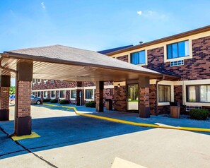 Exterior - Quality Inn & Suites Champaign North - Urbana (Champaign)