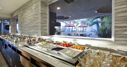 DoubleTree by Hilton Phoenix North