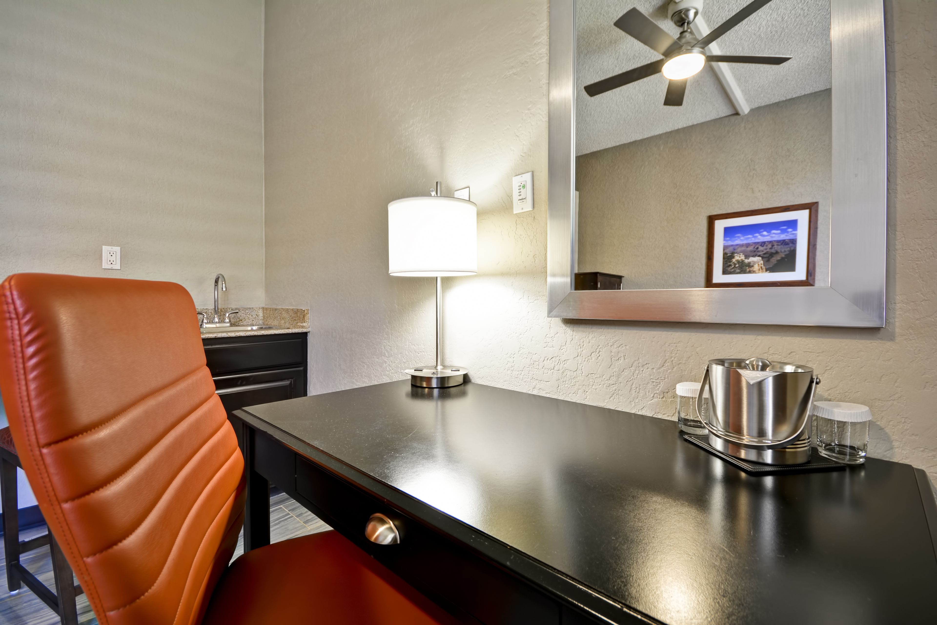 premium bedding, down duvets, in-room safe, desk