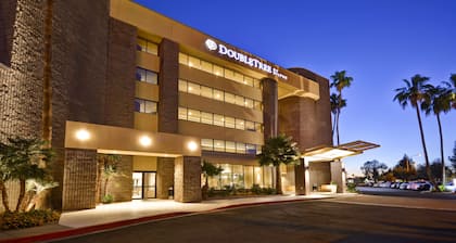 DoubleTree by Hilton Phoenix North