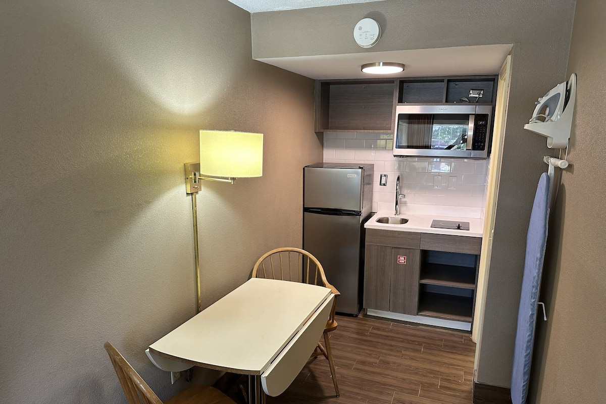 Desk, iron/ironing board, free cots/infant beds, free WiFi