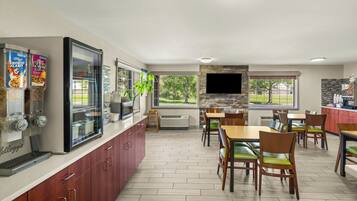 Free daily continental breakfast