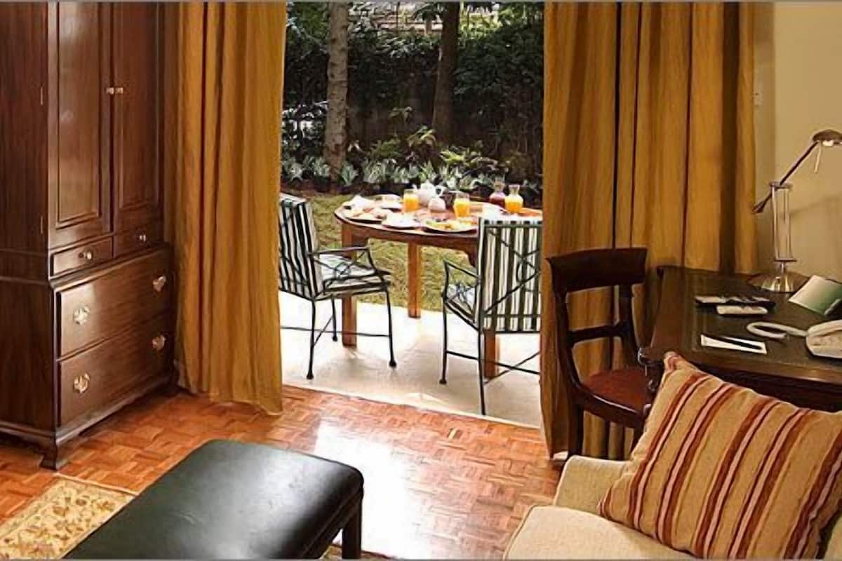 Suite | 1 habitación, caja de seguridad en la habitación y escritorio