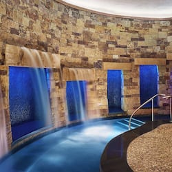Couples treatment rooms, hot tub, steam room, body treatments