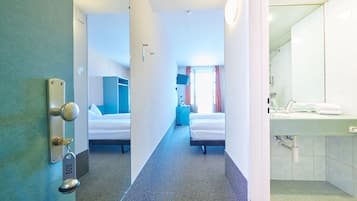 Single Room (Room Selected at Check-In) | Minibar, in-room safe, desk, blackout drapes