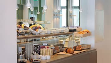 Desayuno buffet (CHF 19 por persona)