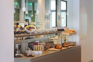 Daily buffet breakfast for a fee