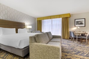 Family Room, 1 King Bed, Non Smoking, Refrigerator & Microwave (with Single Sofabed;with Sofabed)