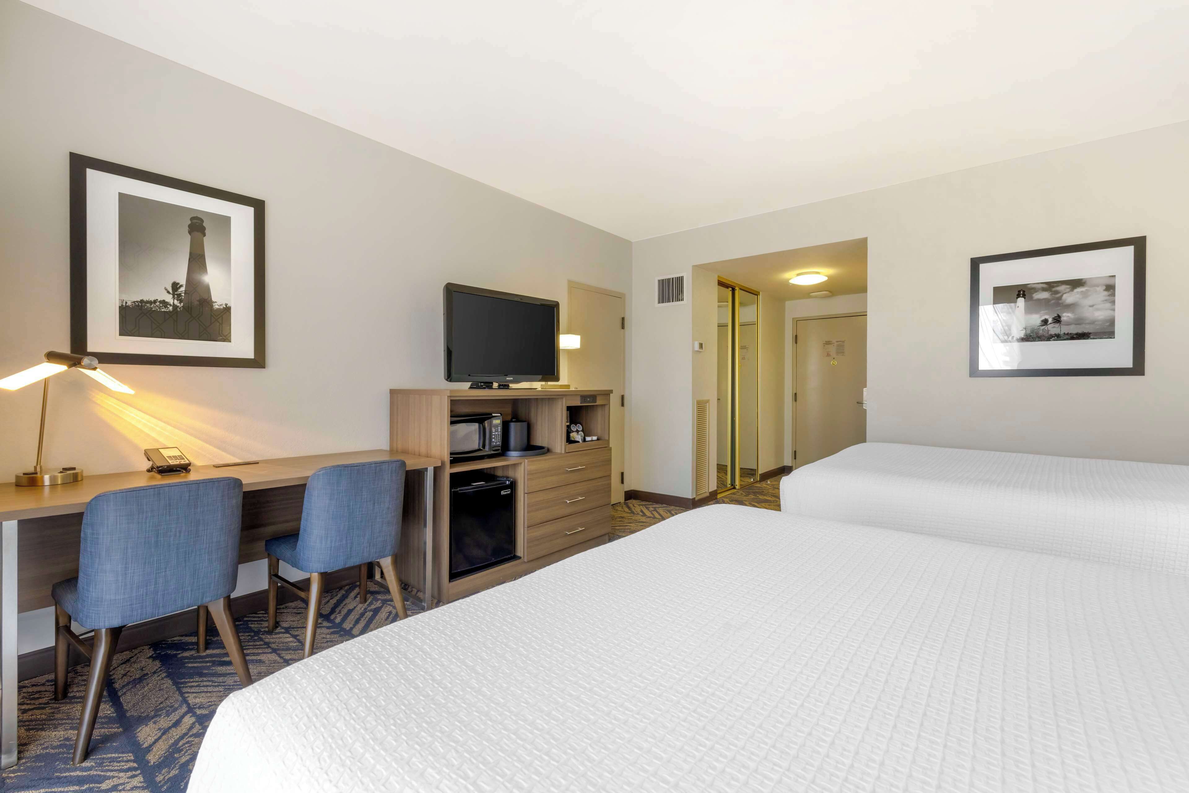 1 bedroom, pillow-top beds, in-room safe, blackout curtains