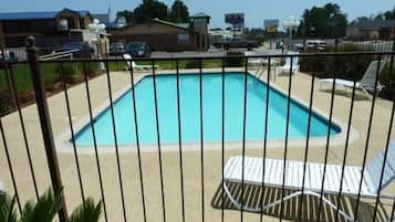 Seasonal outdoor pool, pool umbrellas, sun loungers
