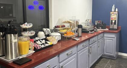 Xecutive Inn and Suites
