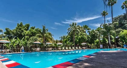 Clarion Hotel Bakersfield North