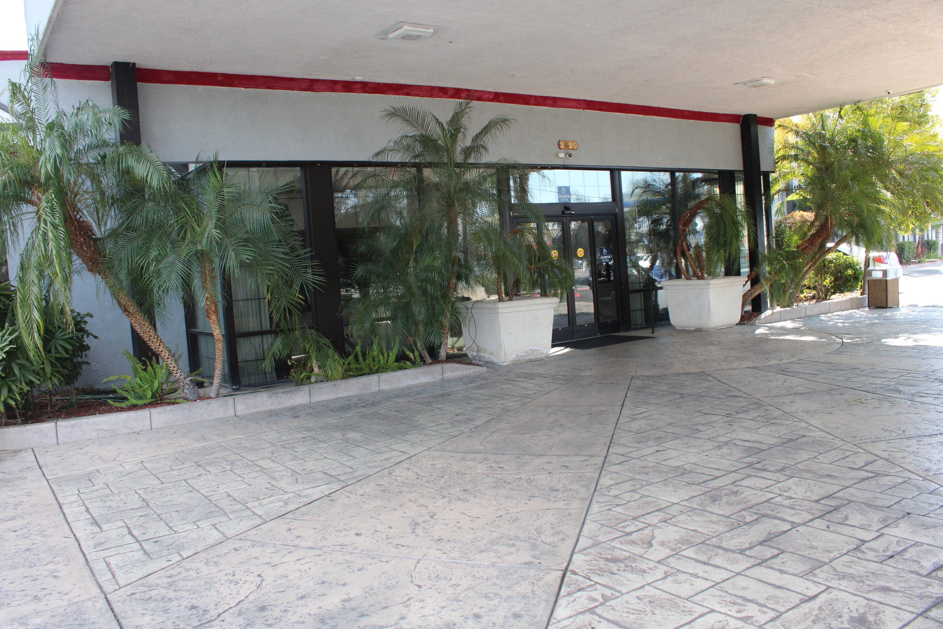 Photo - Hiltop Hotel