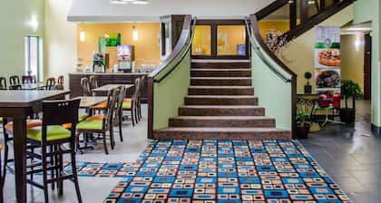 Quality Inn & Suites Medina - Akron West