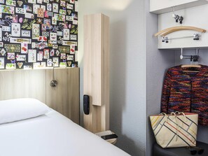 Standard Room, 1 Double Bed | Individually furnished, blackout curtains, soundproofing