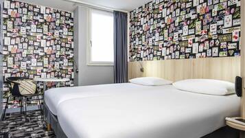 Standard Room, 2 Single Beds | Individually furnished, blackout curtains, soundproofing