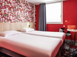 Standard Room, 2 Twin Beds | Individually furnished, blackout drapes, soundproofing - ibis Styles Reims Centre Cathédrale (Reims)