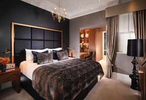 One Bedroom Suite | Premium bedding, minibar, in-room safe, desk - Flemings Mayfair - Small Luxury Hotel of the World (London)