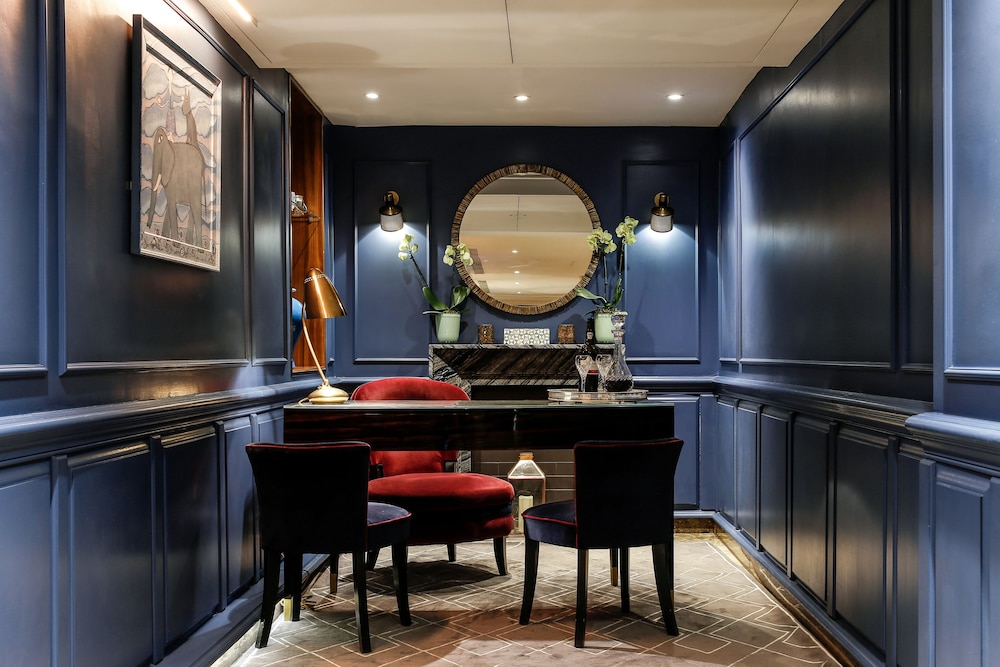 Flemings Mayfair Hotel by null