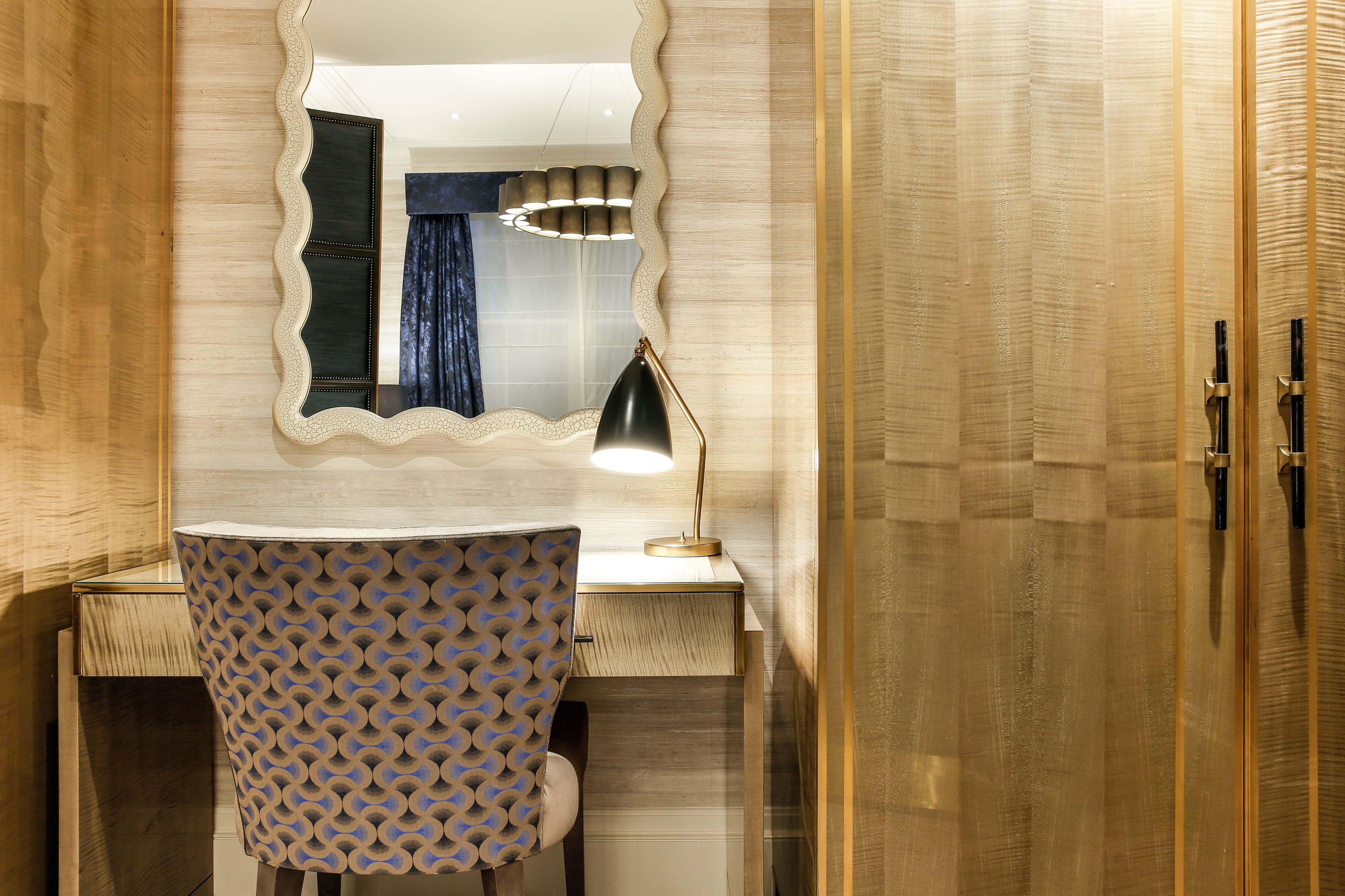 studio suite | premium bedding, minibar, in-room safe, desk