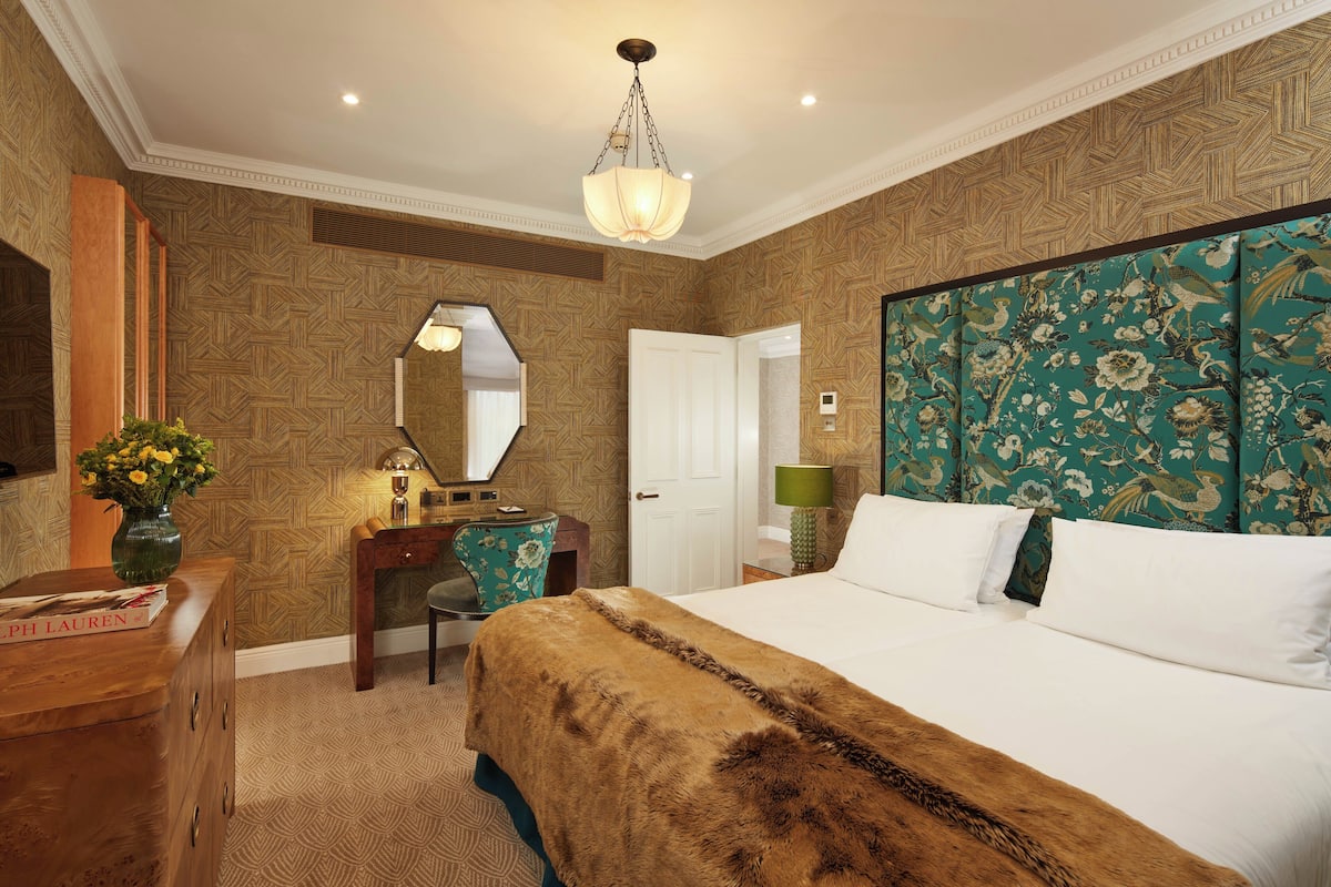 Apartamento, 2 habitaciones (Garden) | Ropa de cama de alta calidad, minibar, caja fuerte y escritorio