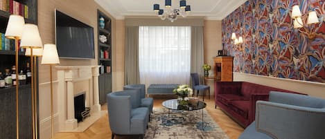 Apartment, 2 Bedrooms (Garden) | Living area