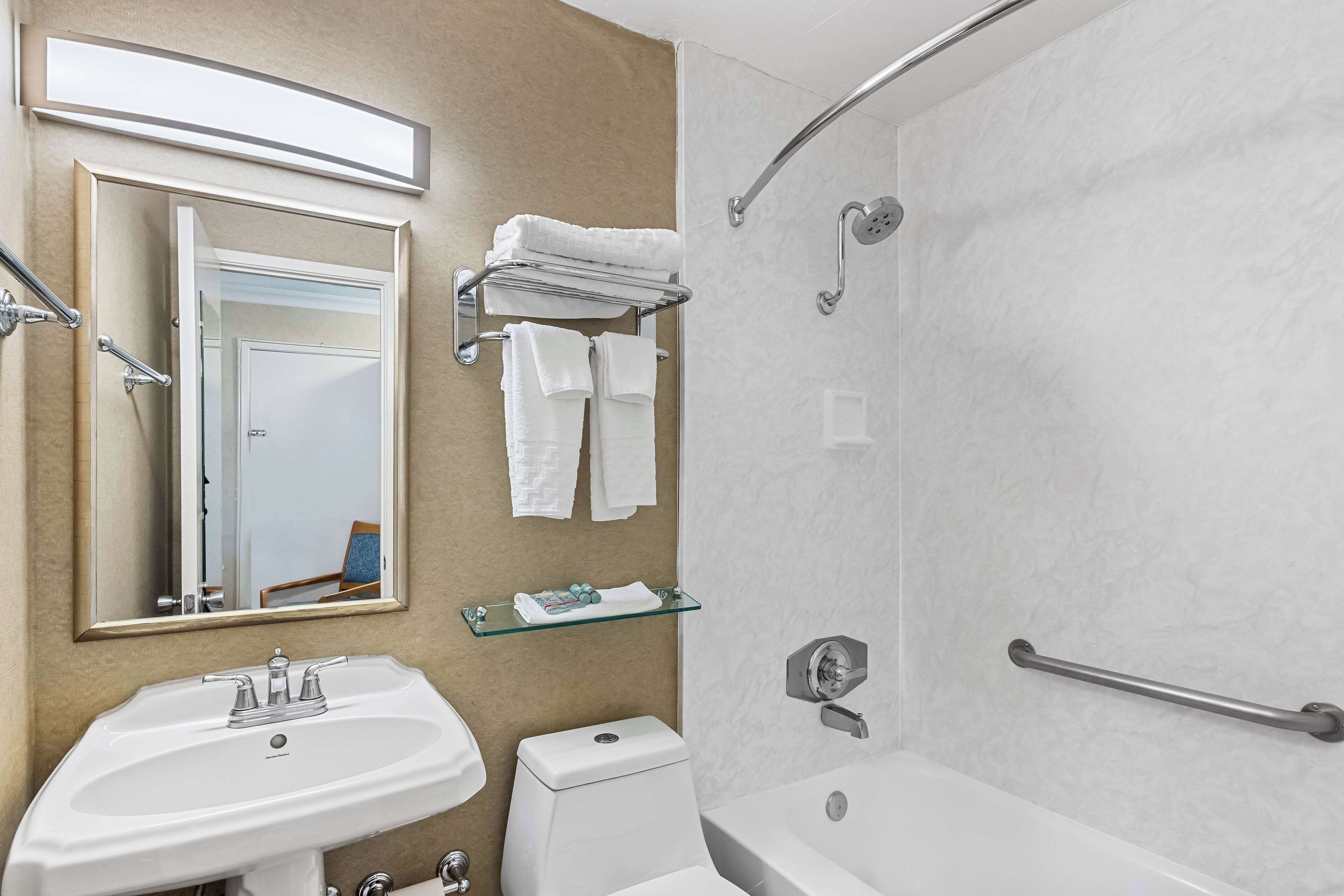 Foto - Best Western University Lodge