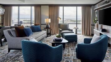 Bộ đồ giường cao cấp, nệm có lớp đệm bông, két bảo mật tại phòng