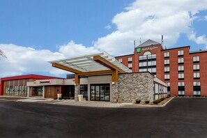 Exterior - Holiday Inn Mississauga Toronto West by IHG (Mississauga)