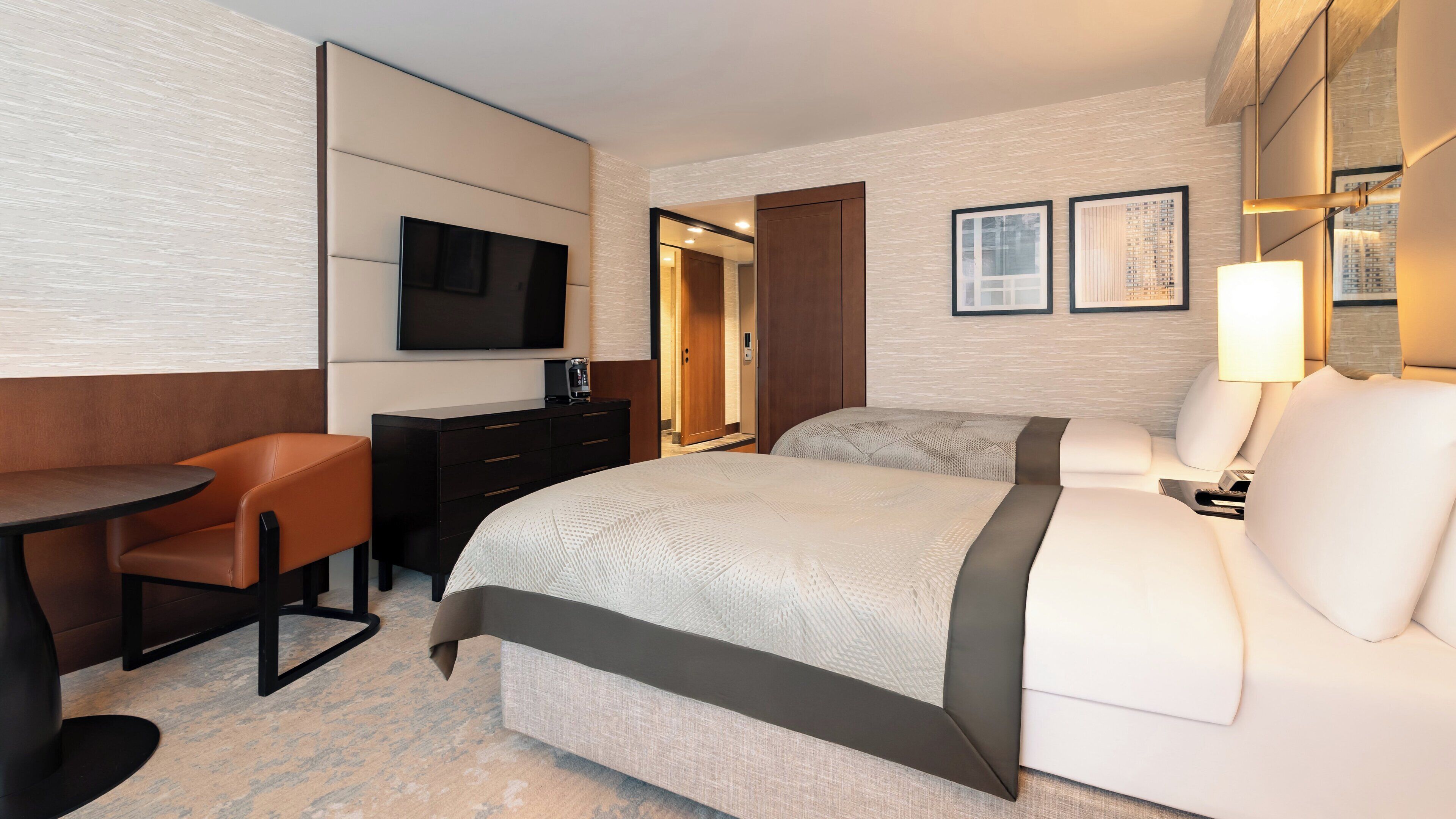 Classic-Zimmer, 2 Einzelbetten | Minibar, Zimmersafe, Schreibtisch, laptopgeeigneter Arbeitsplatz