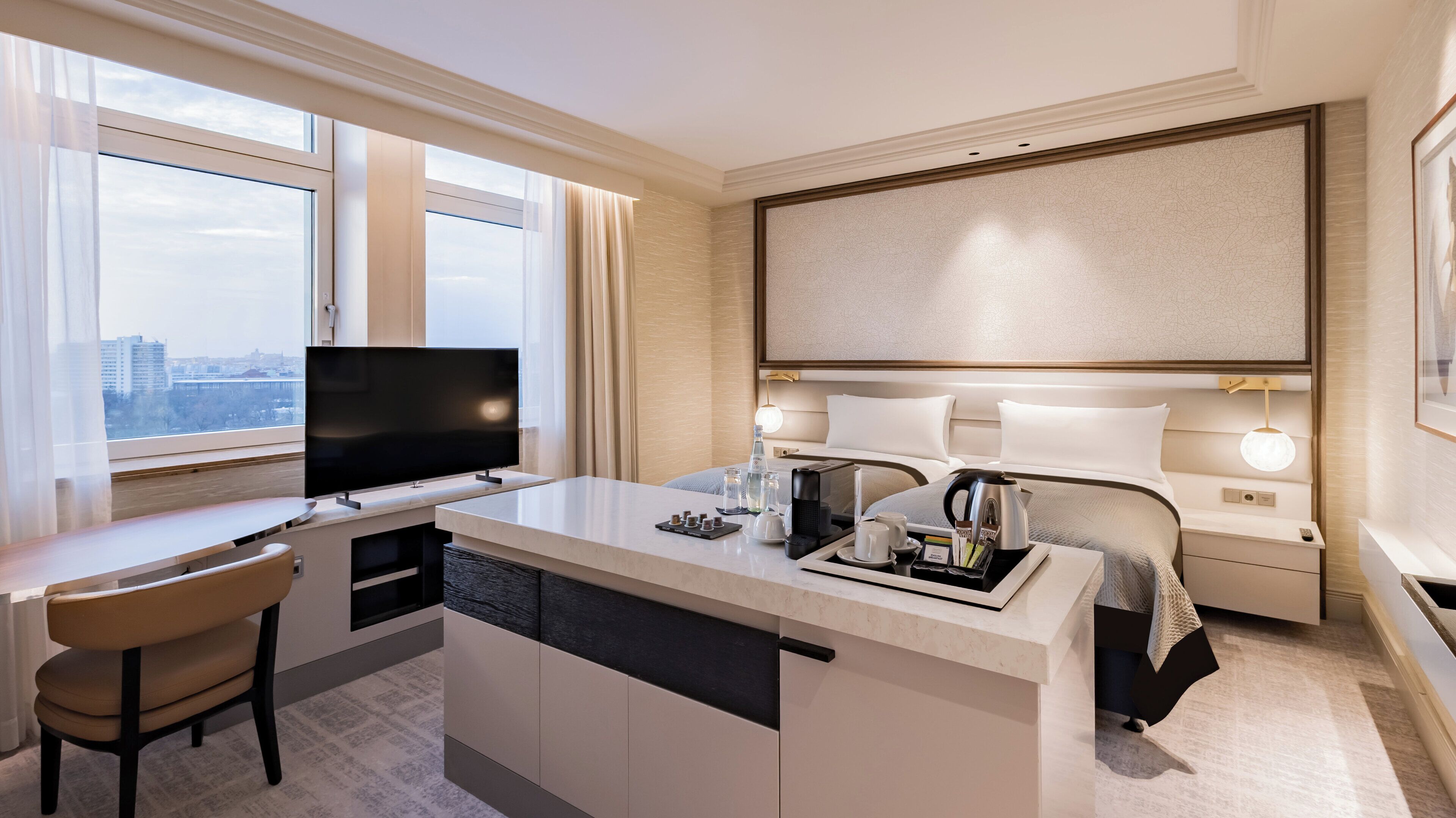 프리미엄룸, 싱글침대 2개 | 미니바, 객실 내 금고, 책상, 노트북 작업 공간