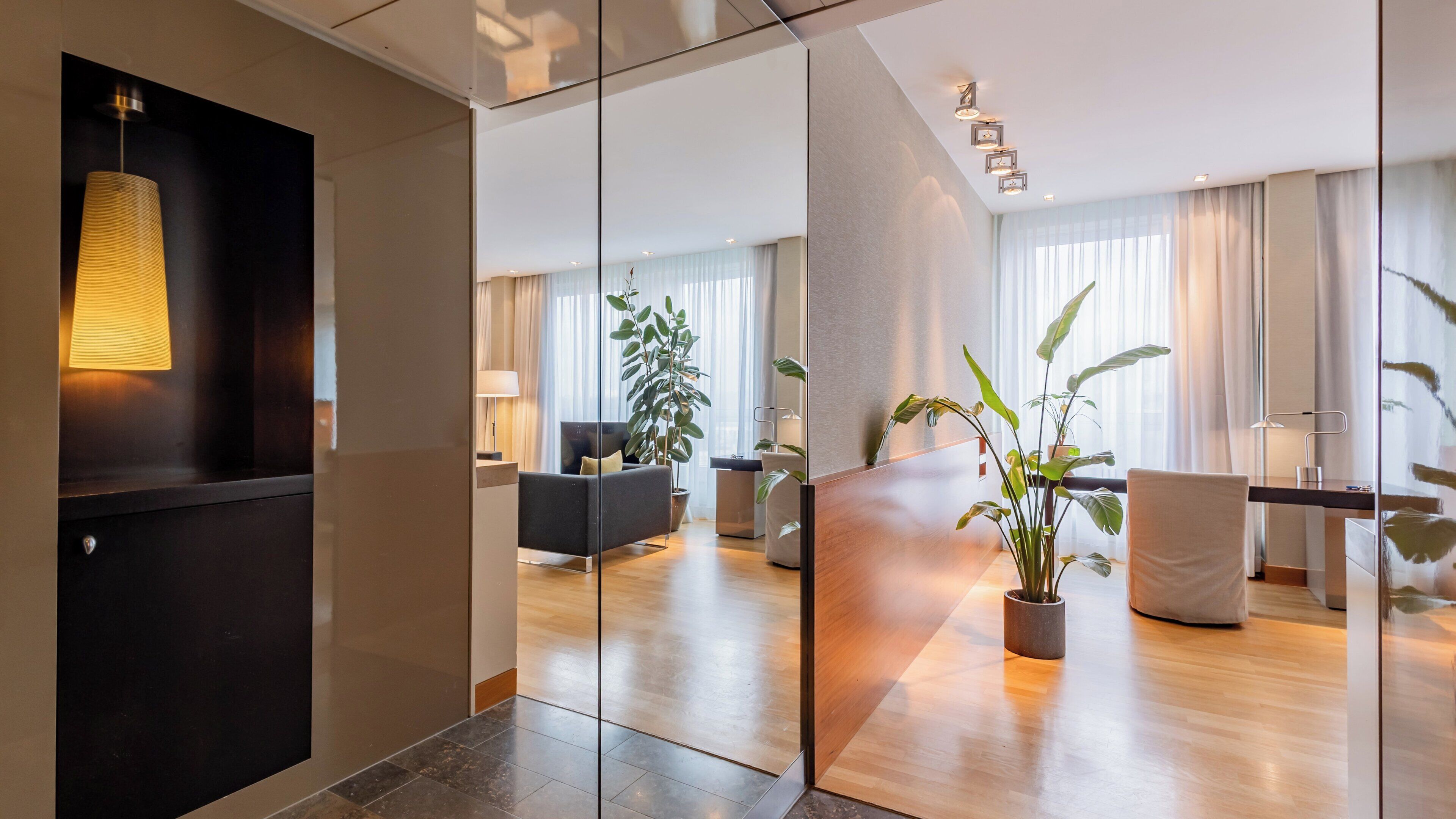 Minibar, in-room safe, desk, laptop workspace