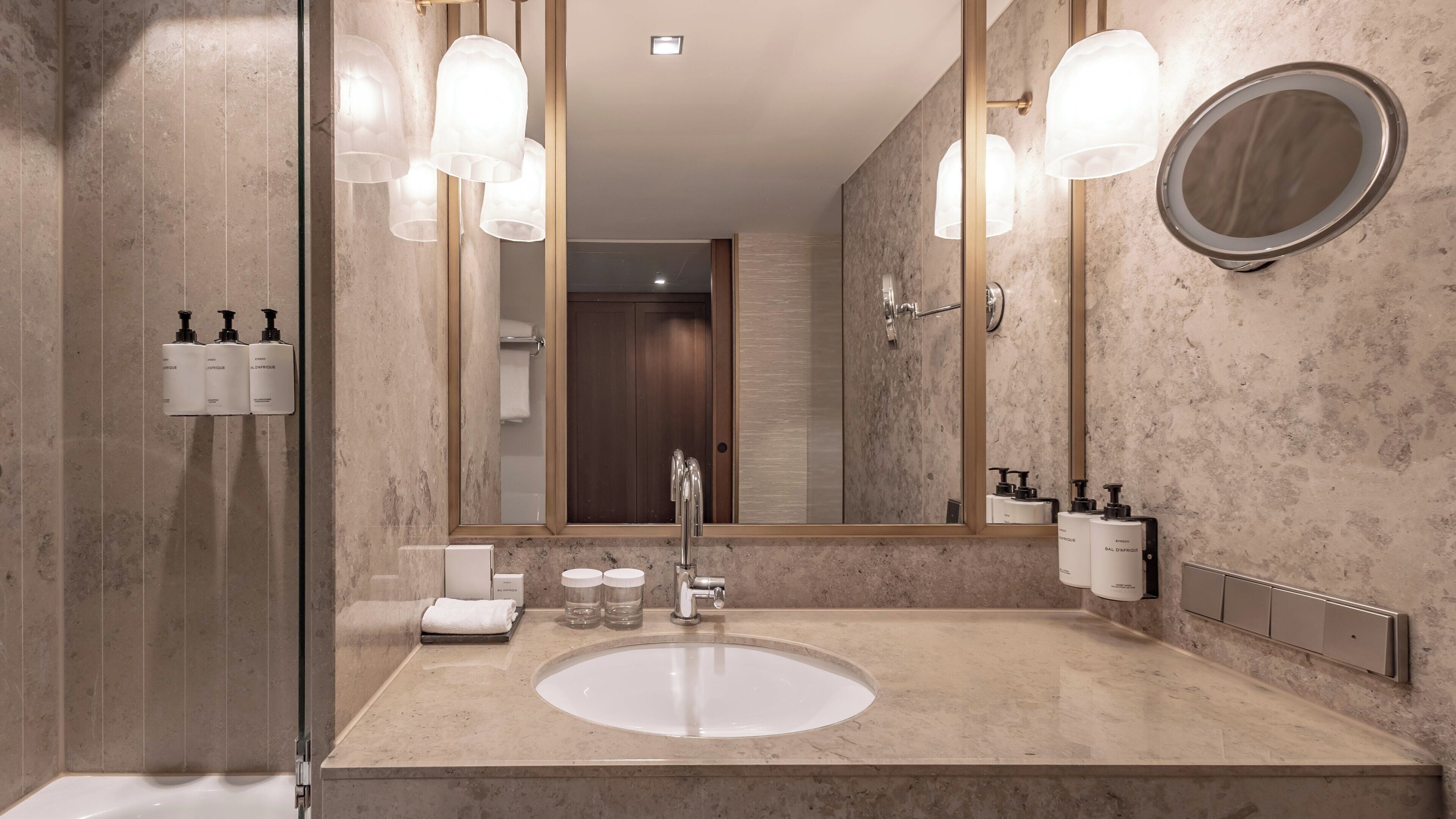 Minibar, in-room safe, desk, laptop workspace