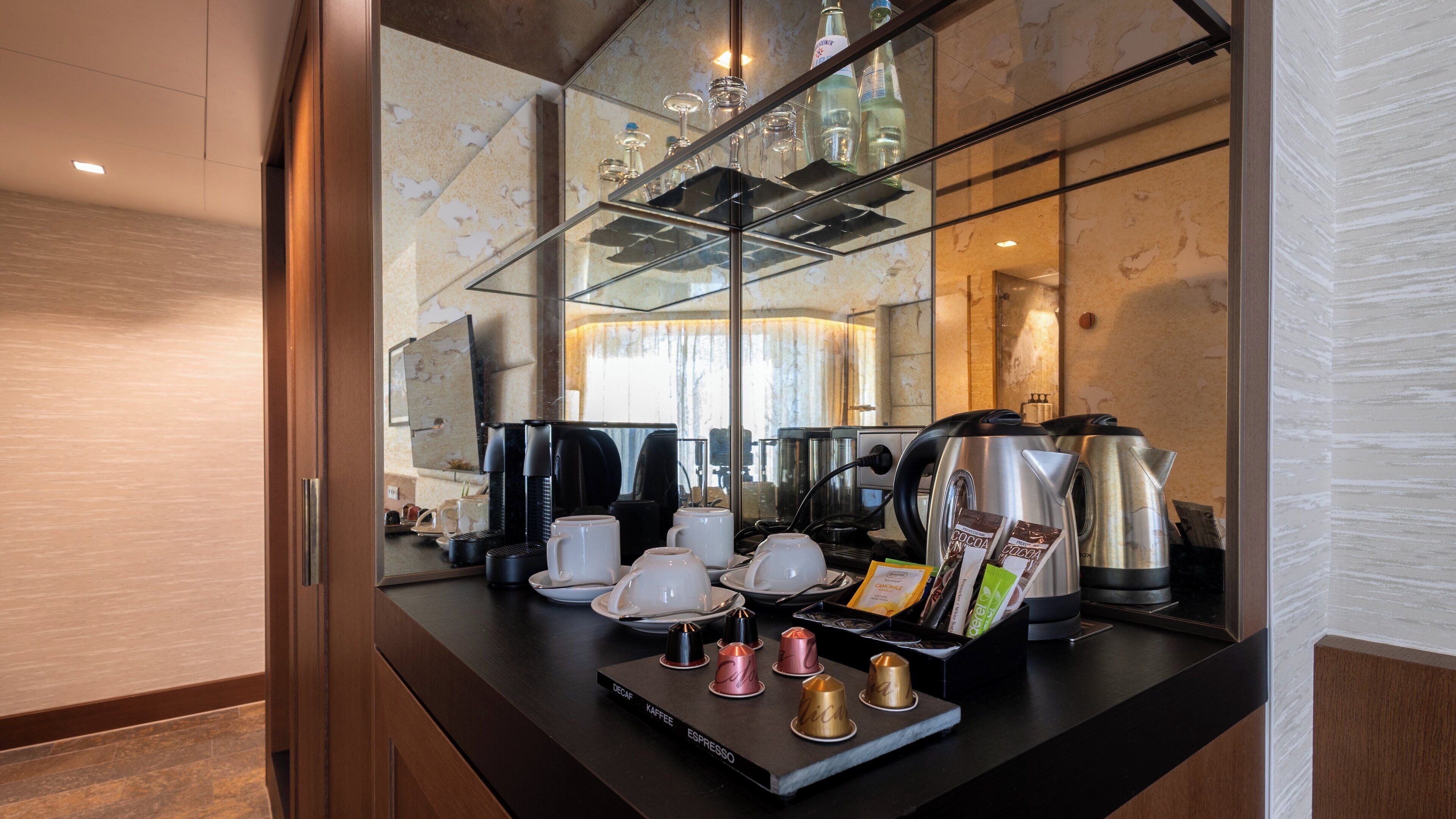 minibar, in-room safe, desk, laptop workspace