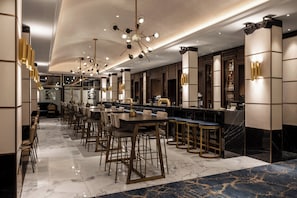 3 restaurants servant le déjeuner