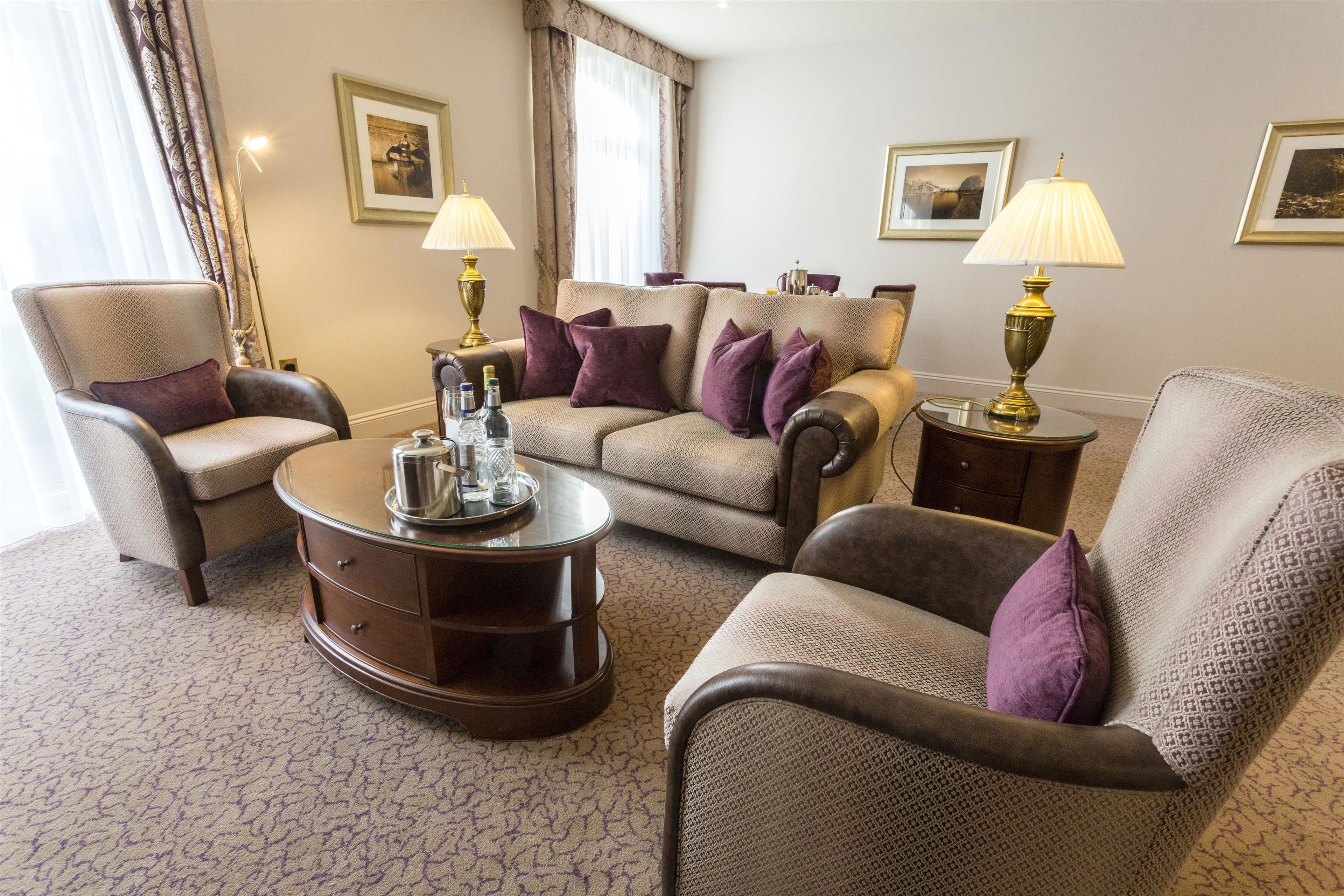 superior suite | 1 bedroom, in-room safe, desk, free wifi