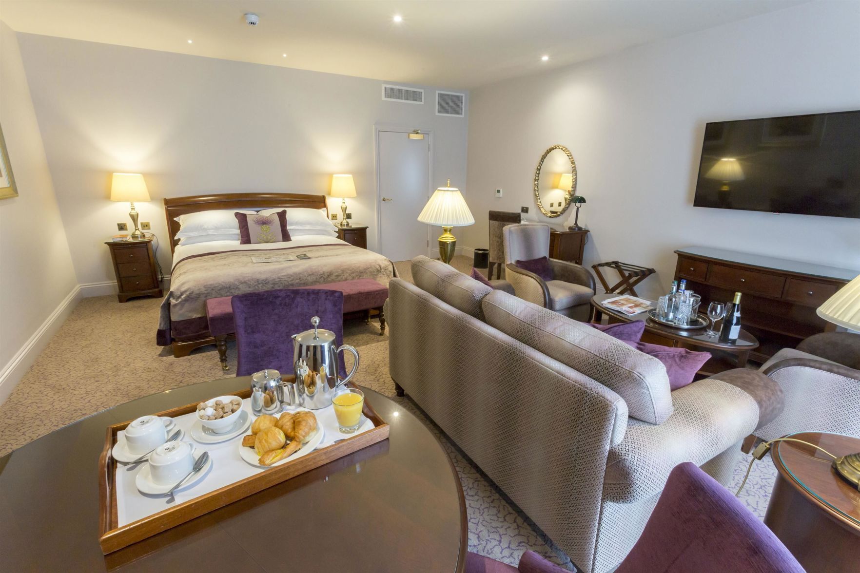 1 bedroom, in-room safe, desk, free WiFi