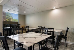 Free daily continental breakfast
